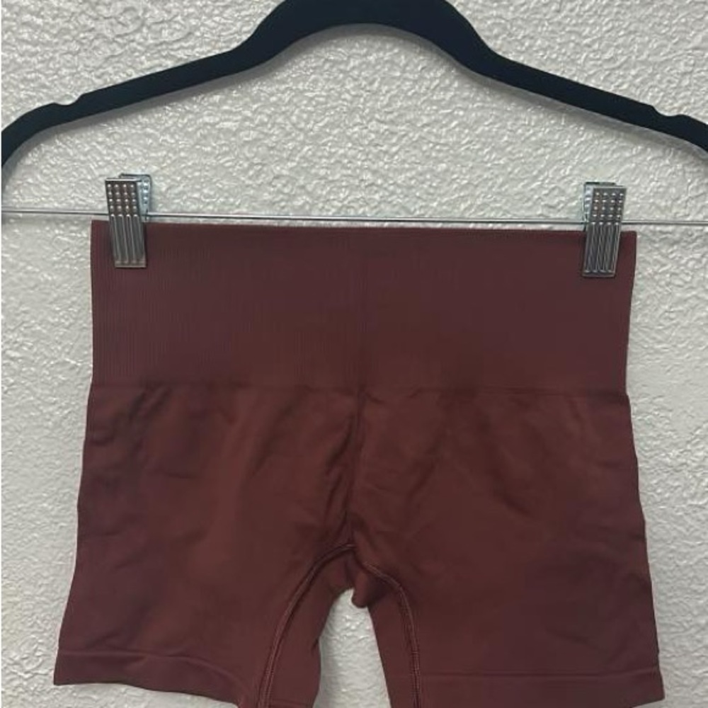 Gymshark Everyday Seamless Shorts Red XS